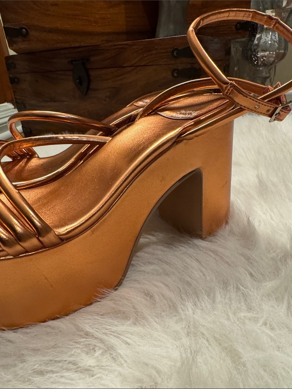 Jeffrey Campbell Metallic Copper Strappy Platform Sandals Size 8.5 pre-owned. - Picture 7 of 10